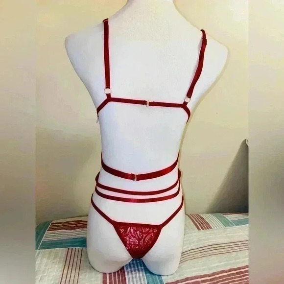 ๐ Cherry ๐ Red ๐ Sexy Lace Set for Modeling or just a Fun ๐คฉ๐๐๐ - Picture 5 of 11